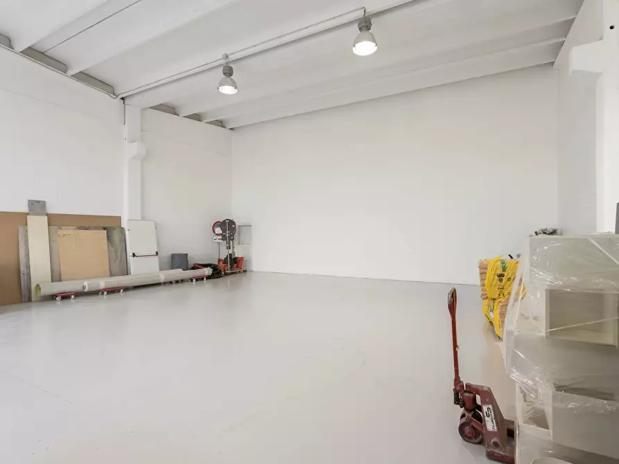 Immagine 12 di Capannone industriale in vendita  in Via Quinto Alpini 5 a Bagnatica