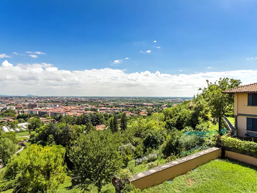 Immagine 9 di Appartamento in vendita  in Via San Matteo Alla Benaglia 24 a Bergamo
