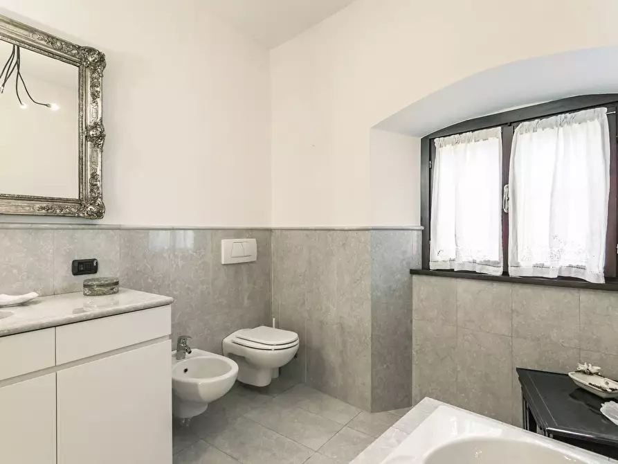 Immagine 18 di Appartamento in vendita  in Via San Matteo Alla Benaglia 24 a Bergamo