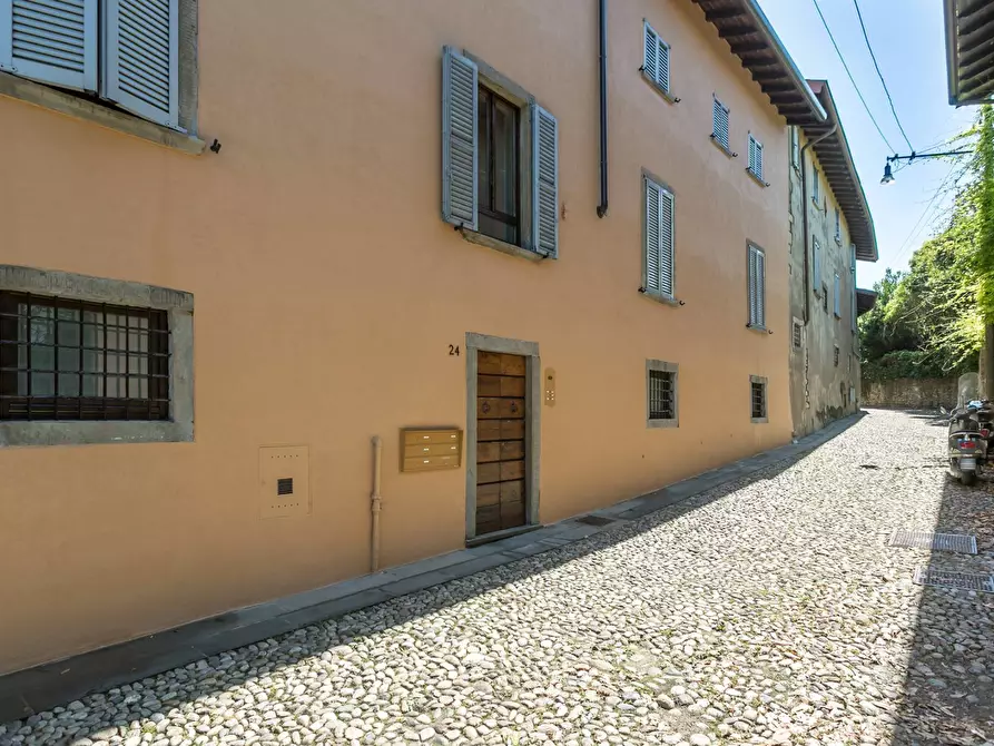 Immagine 33 di Appartamento in vendita  in Via San Matteo Alla Benaglia 24 a Bergamo