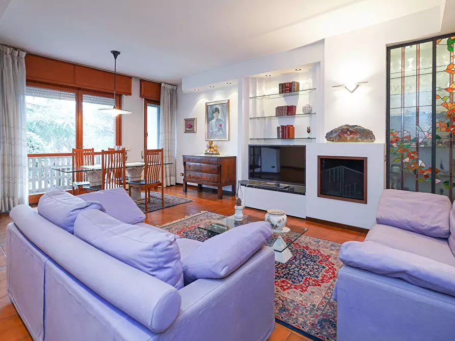 Immagine 1 di Villetta a schiera in vendita  in Via Caduti sul Lavoro 43 a Bergamo