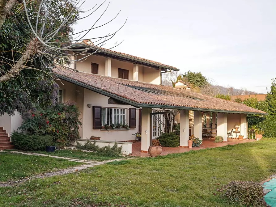 Immagine 8 di Villa in vendita  in PEDRINELLI a Carvico