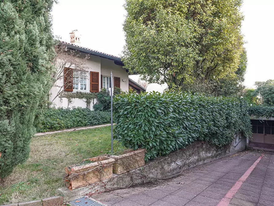 Immagine 15 di Villa in vendita  in PEDRINELLI a Carvico