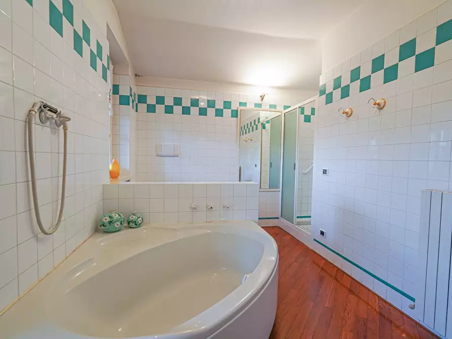 Immagine 53 di Villa in vendita  in PEDRINELLI a Carvico