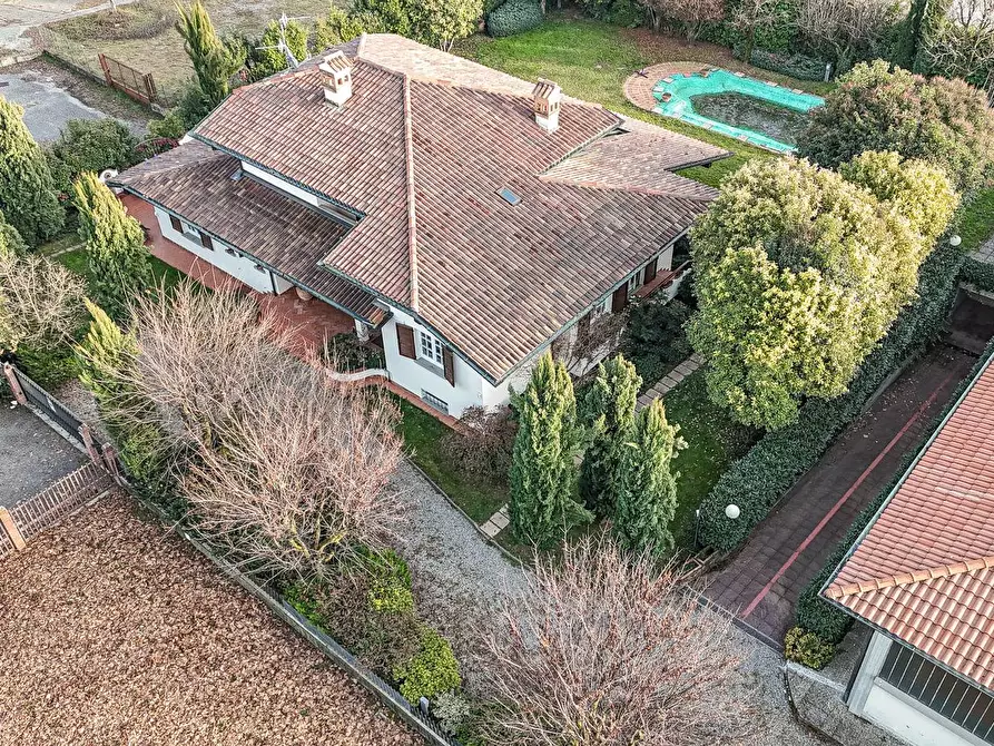 Immagine 92 di Villa in vendita  in PEDRINELLI a Carvico