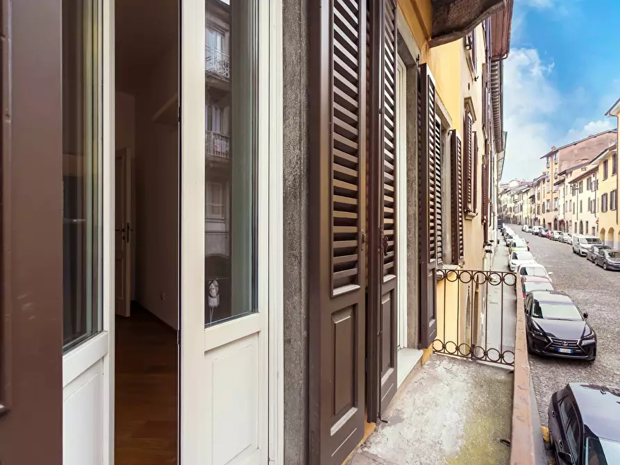 Immagine 5 di Appartamento in affitto  in Via San Tomaso 45 a Bergamo