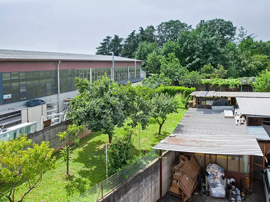 Immagine 14 di Locale commerciale in vendita  in Strada Statale 525 2 a Arcene