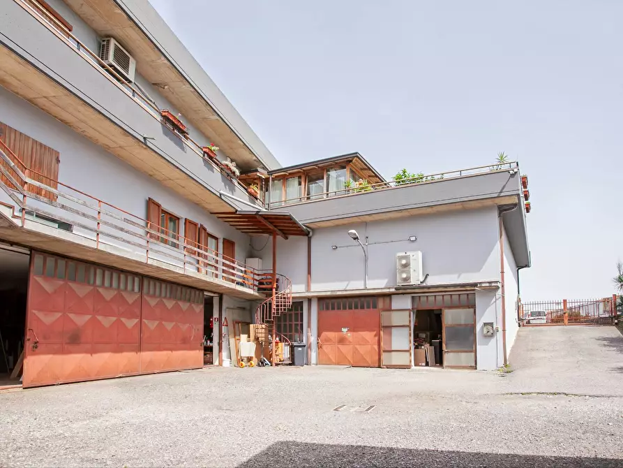 Immagine 21 di Locale commerciale in vendita  in Strada Statale 525 2 a Arcene