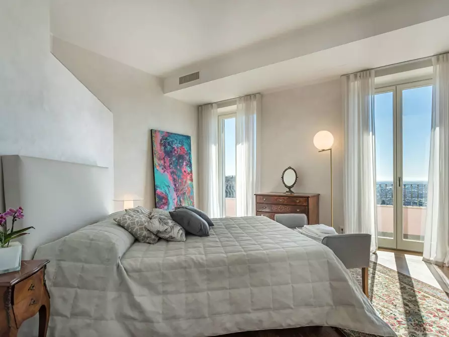 Immagine 15 di Appartamento in vendita  a Bergamo