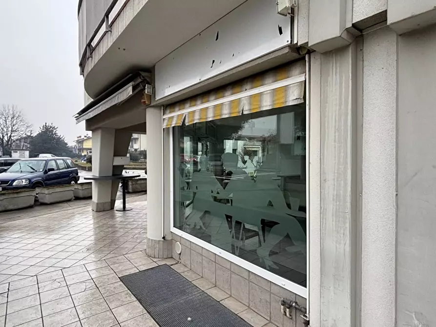 Immagine 5 di Bar / Ristorante in affitto  a Lallio