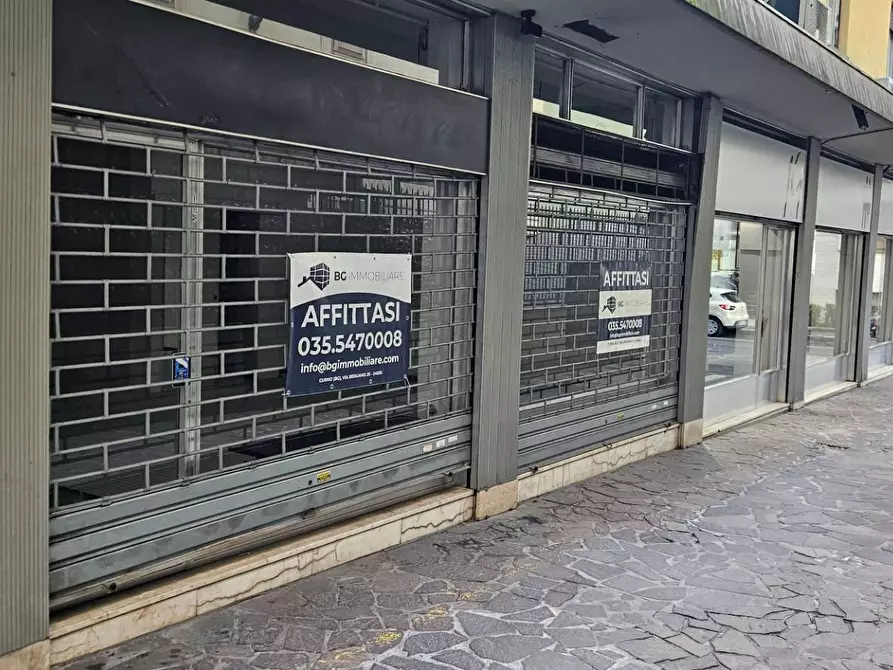 Immagine 2 di Negozio in affitto  in Passaggio Pierantonio Cividini 7 a Bergamo