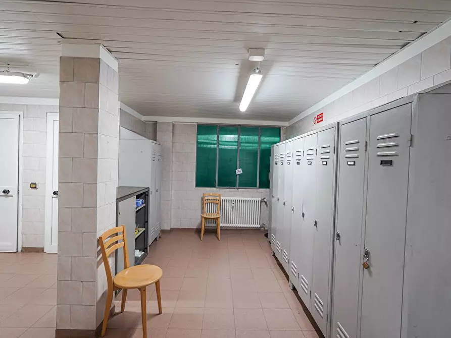 Immagine 26 di Negozio in vendita  in via Broseta 116 a Bergamo