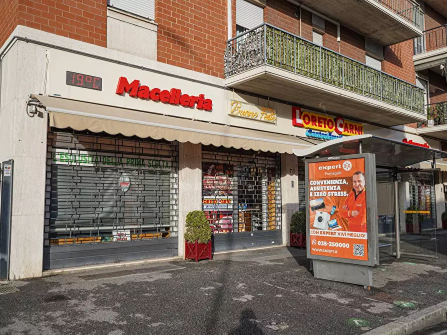 Immagine 38 di Negozio in vendita  in via Broseta 116 a Bergamo