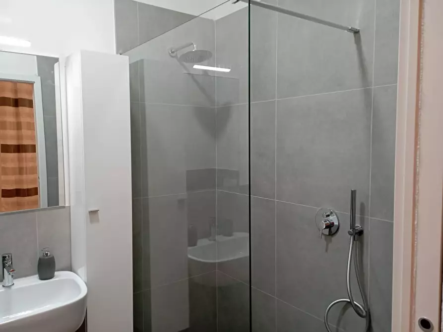 Immagine 5 di Appartamento in affitto  in Via Camozzi 56 a Bergamo