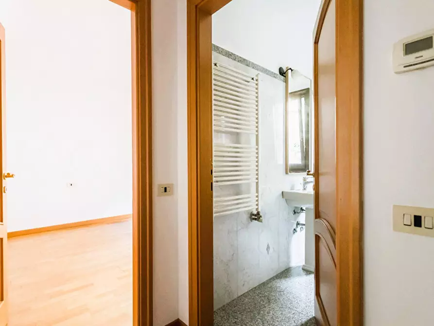 Immagine 15 di Appartamento in vendita  in Via Delle Racche 40 a Grezzago