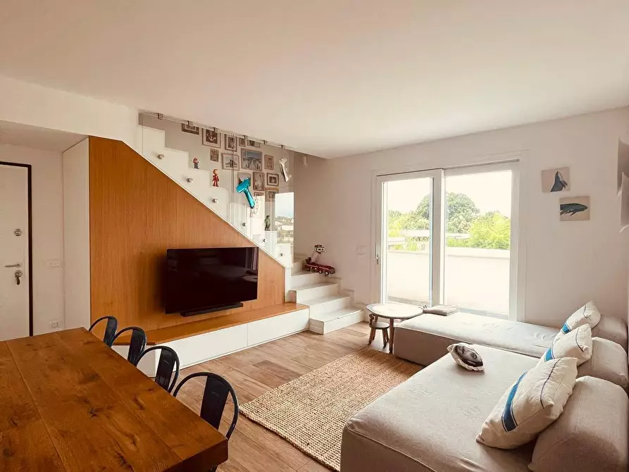 Immagine 1 di Appartamento in vendita  in Via Marconi 2 a Almenno San Bartolomeo