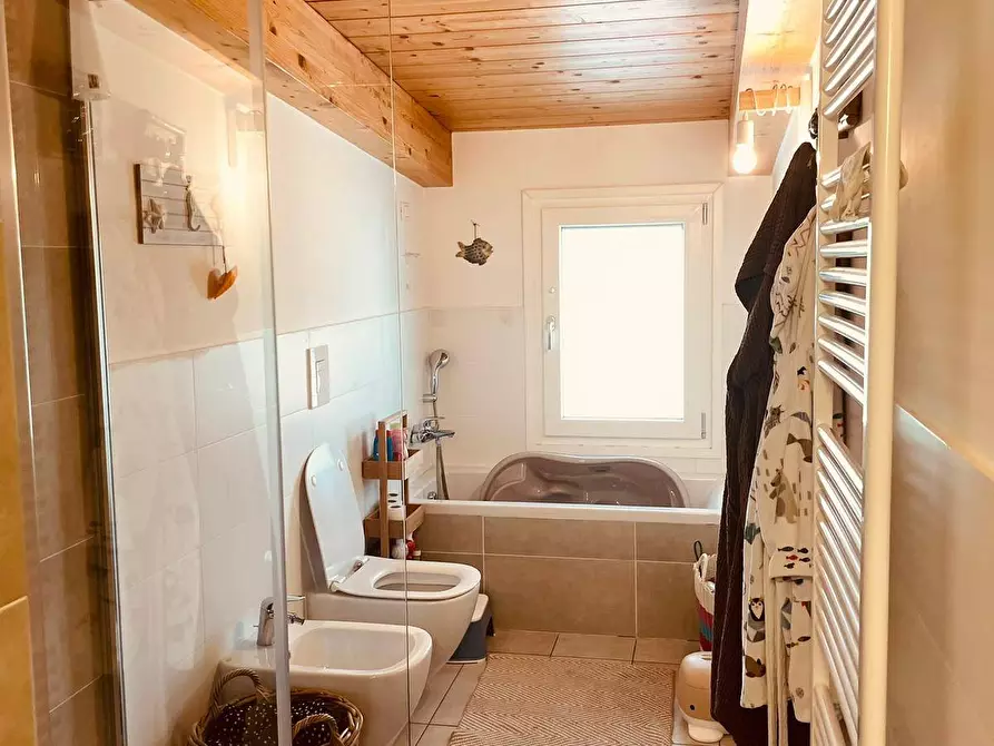 Immagine 8 di Appartamento in vendita  in Via Marconi 2 a Almenno San Bartolomeo