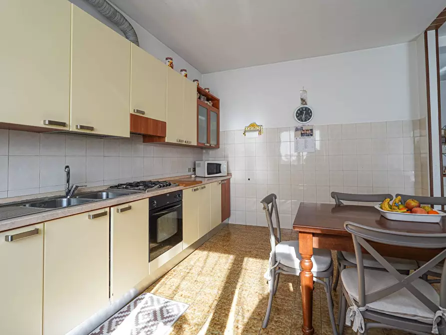 Immagine 13 di Casa indipendente in vendita  in DANTE ALIGHIERI 8 a Lurano