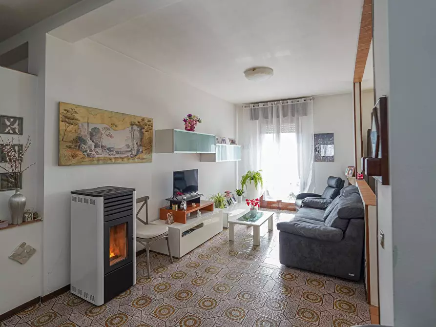 Immagine 17 di Casa indipendente in vendita  in DANTE ALIGHIERI 8 a Lurano