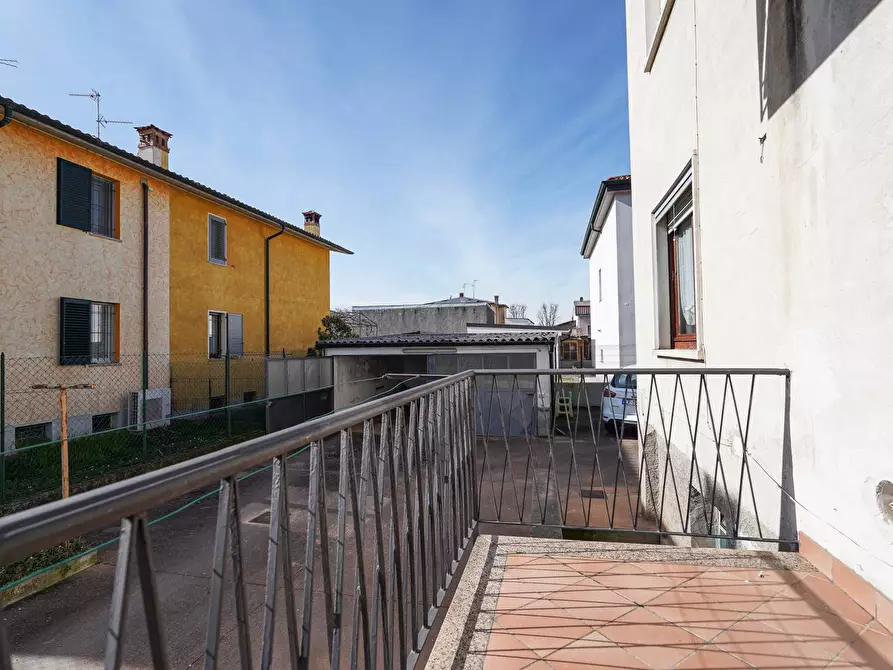 Immagine 18 di Casa indipendente in vendita  in DANTE ALIGHIERI 8 a Lurano