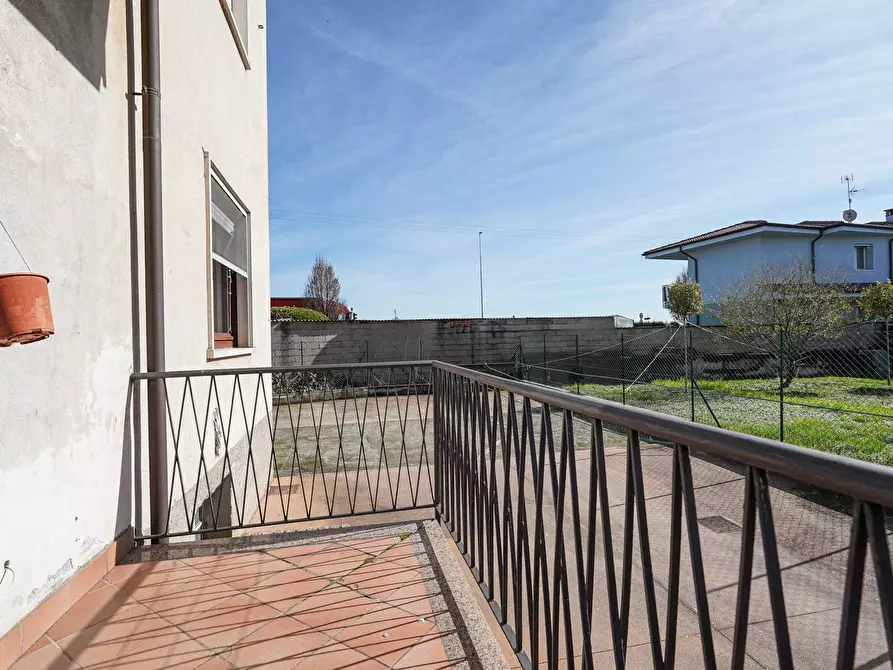 Immagine 19 di Casa indipendente in vendita  in DANTE ALIGHIERI 8 a Lurano