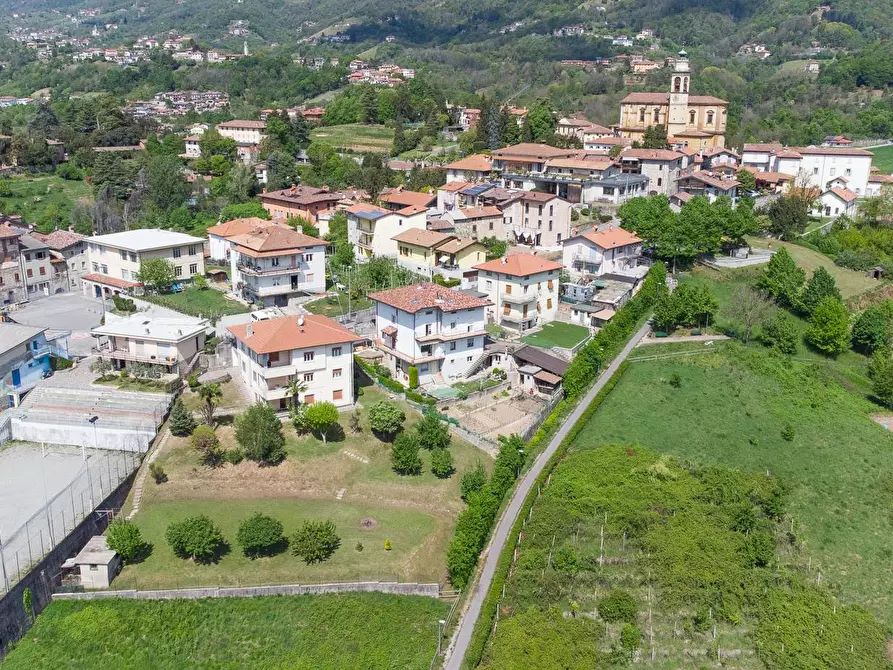 Immagine 6 di Casa semindipendente in vendita  in Via Castello Rescanzi 17 a Almenno San Bartolomeo