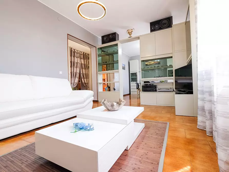 Immagine 31 di Casa semindipendente in vendita  in Via Castello Rescanzi 17 a Almenno San Bartolomeo
