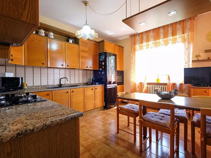 Immagine 40 di Casa semindipendente in vendita  in Via Castello Rescanzi 17 a Almenno San Bartolomeo
