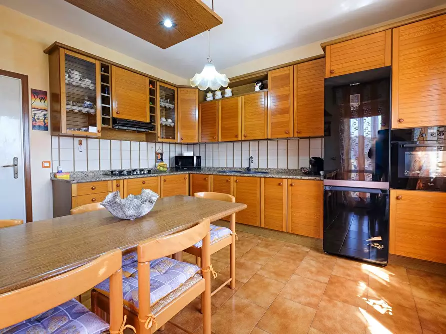 Immagine 42 di Casa semindipendente in vendita  in Via Castello Rescanzi 17 a Almenno San Bartolomeo