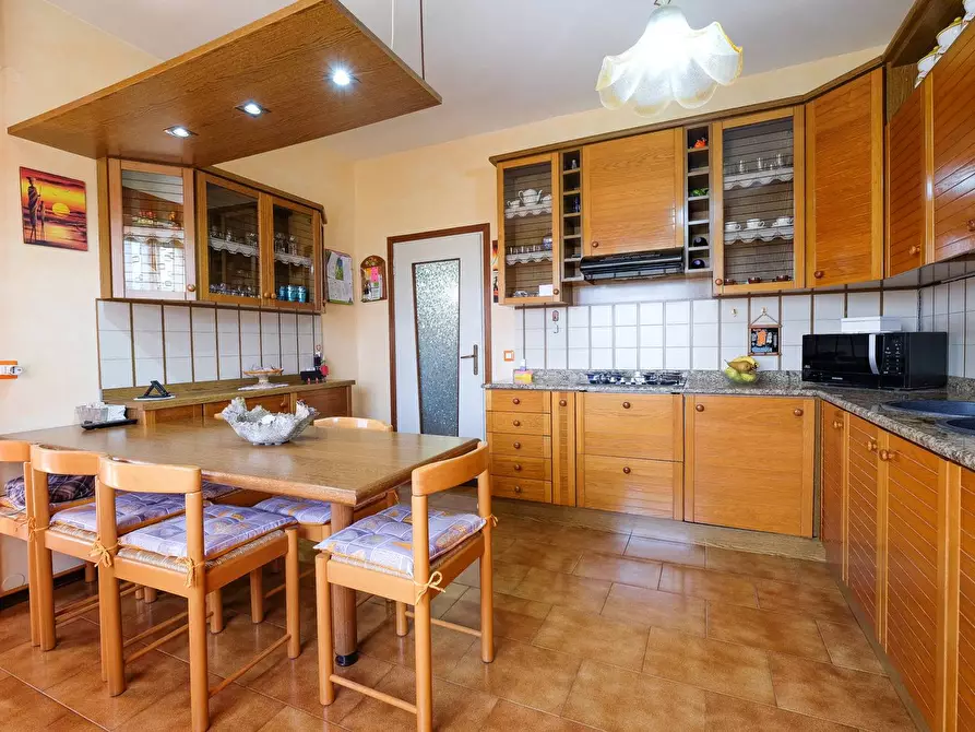 Immagine 43 di Casa semindipendente in vendita  in Via Castello Rescanzi 17 a Almenno San Bartolomeo