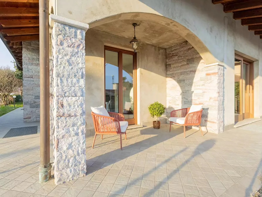 Immagine 4 di Villa in vendita  in via don sturzo 7 a Mapello