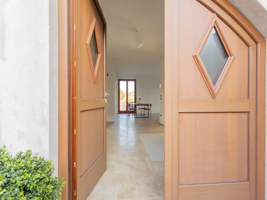 Immagine 3 di Villa in vendita  in via don sturzo 7 a Mapello