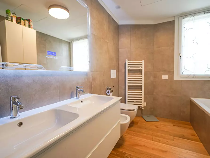 Immagine 30 di Appartamento in vendita  in FALCONE BORSELLINO 15 a Arcene