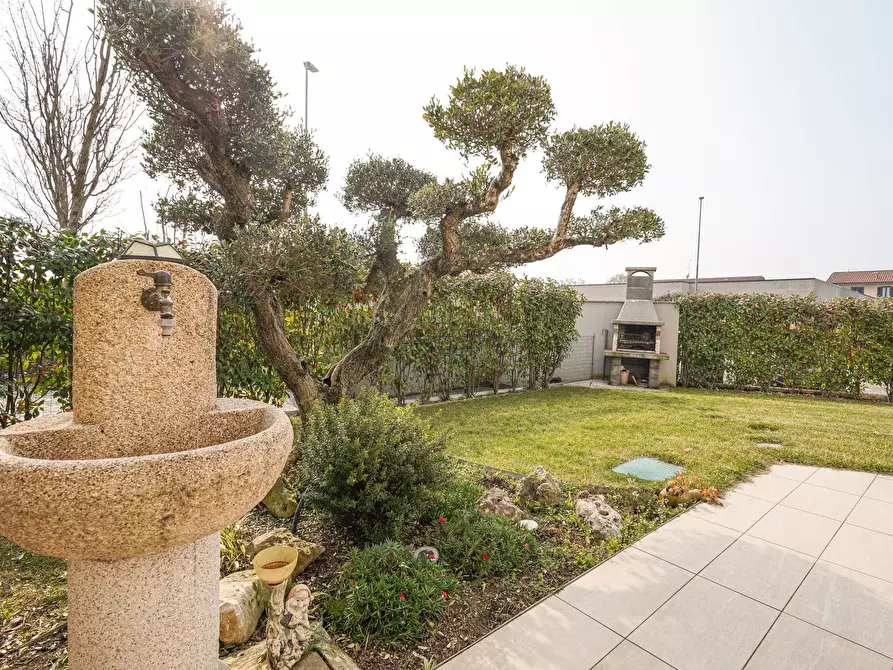 Immagine 36 di Appartamento in vendita  in FALCONE BORSELLINO 15 a Arcene