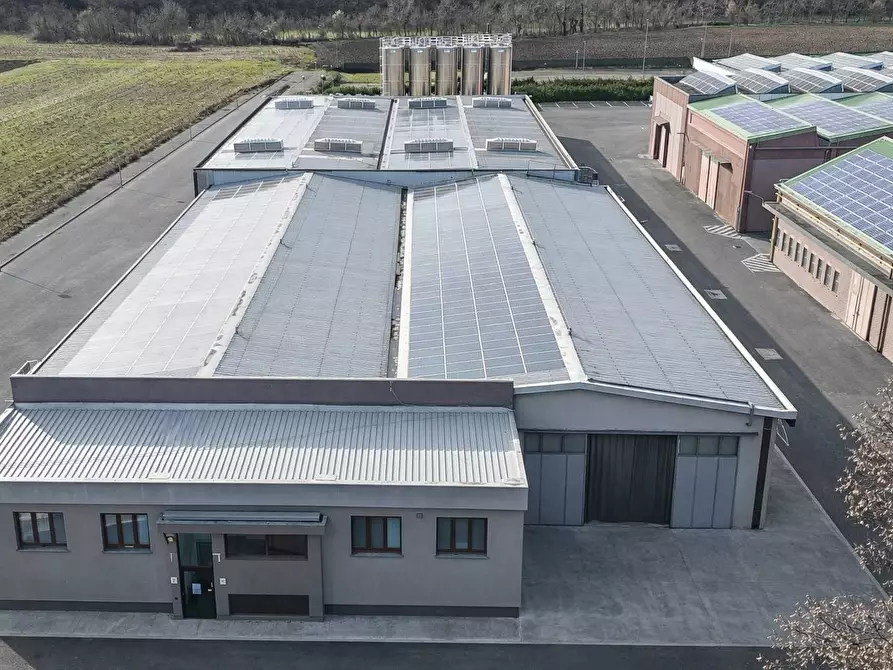 Immagine 1 di Capannone industriale in vendita  in Via castegnate 86 a Terno D'isola