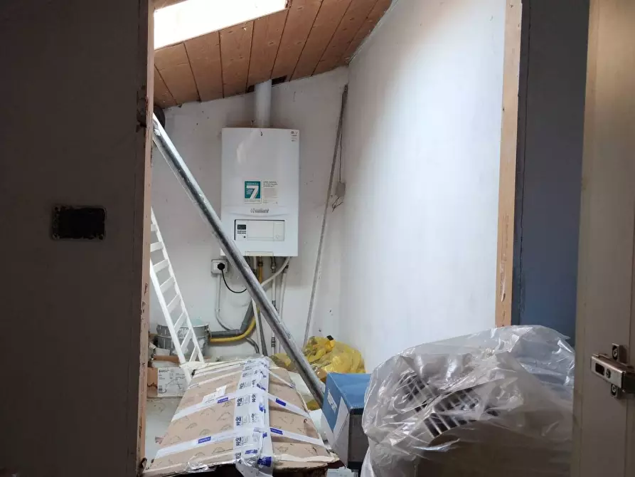 Immagine 17 di Appartamento in vendita  in via Manzoni a Almenno San Bartolomeo