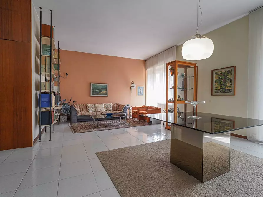 Immagine 2 di Appartamento in vendita  in VIA ROSMINI 7 a Bergamo