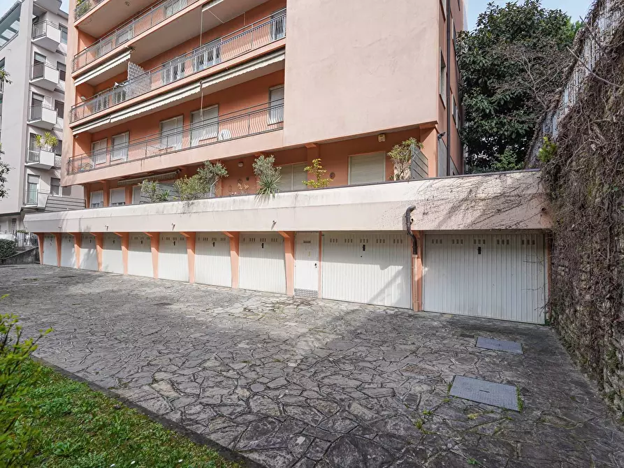Immagine 17 di Appartamento in vendita  in VIA ROSMINI 7 a Bergamo