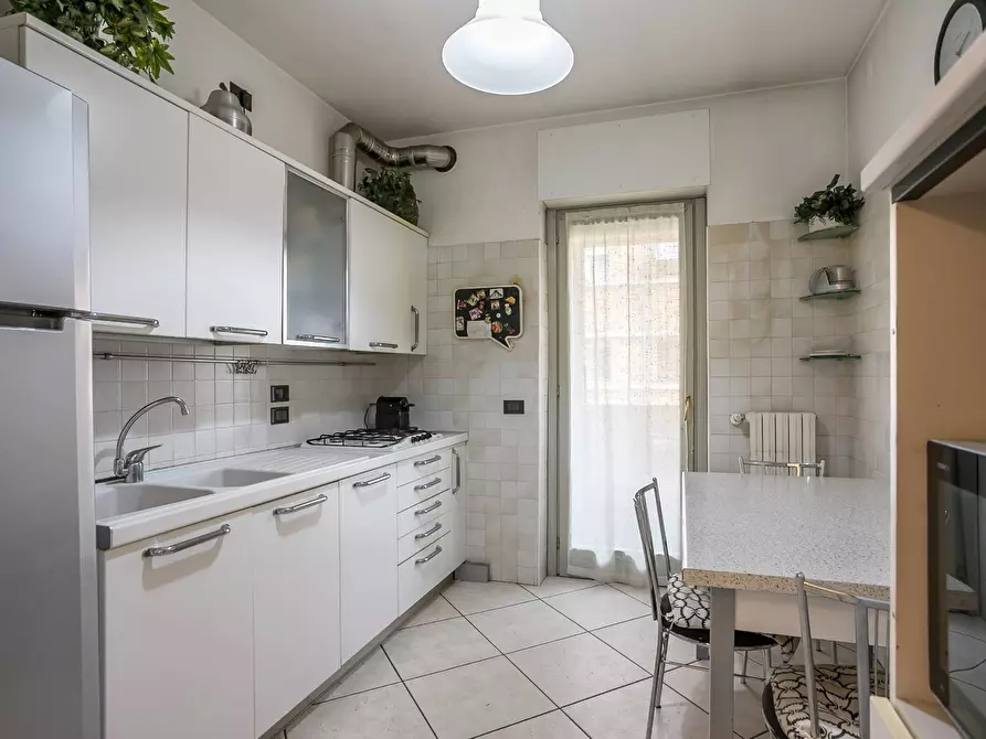 Immagine 2 di Appartamento in vendita  in via corridoni 32 a Bergamo