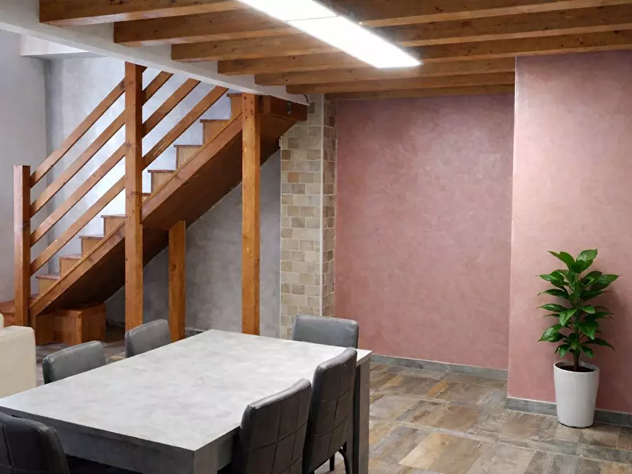 Immagine 2 di Appartamento in vendita  in via Manzoni a Almenno San Bartolomeo