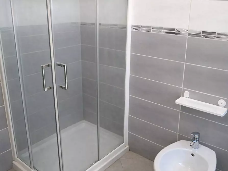 Immagine 9 di Appartamento in vendita  in via Manzoni a Almenno San Bartolomeo