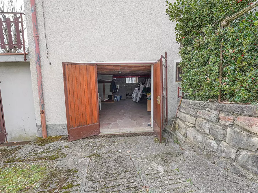 Immagine 28 di Villa in vendita  in via damiano chiesa 57 a Almenno San Bartolomeo