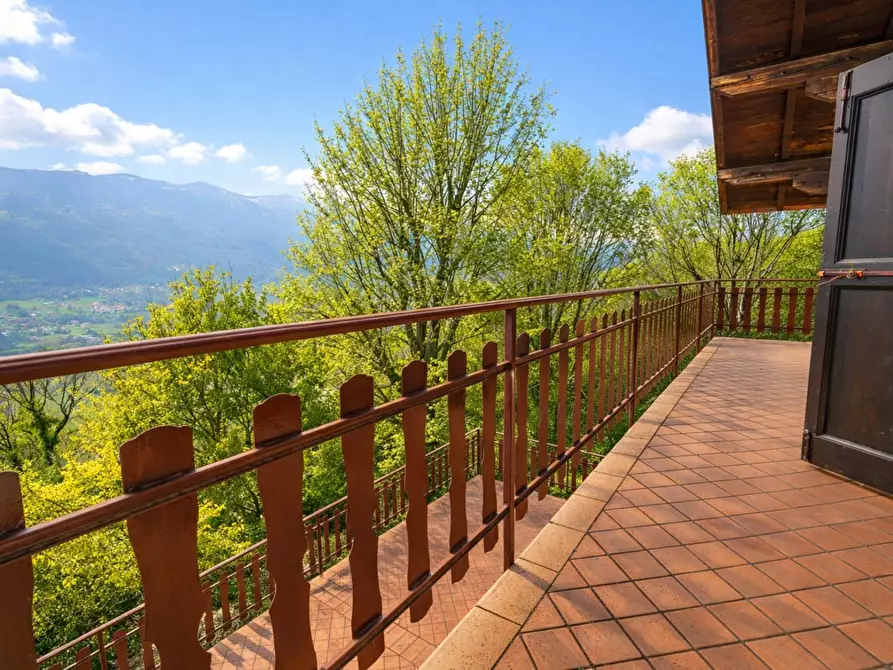 Immagine 27 di Villa in vendita  in via damiano chiesa 57 a Almenno San Bartolomeo