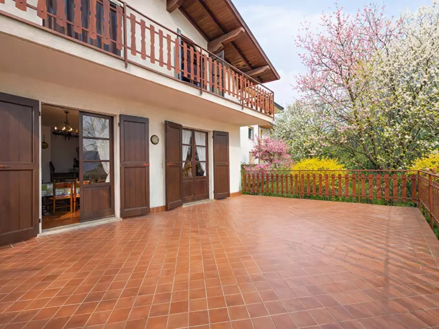 Immagine 7 di Villa in vendita  in via damiano chiesa 57 a Almenno San Bartolomeo