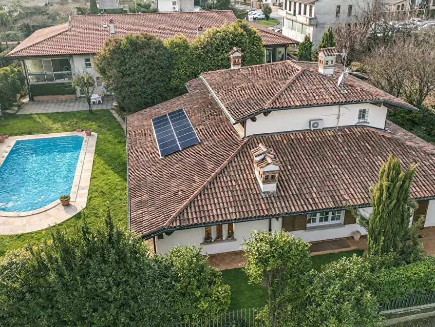 Immagine 2 di Villa in vendita  in PEDRINELLI 10 a Carvico