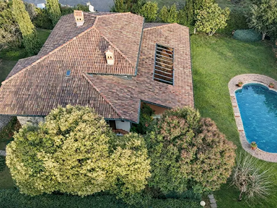 Immagine 3 di Villa in vendita  in PEDRINELLI 10 a Carvico