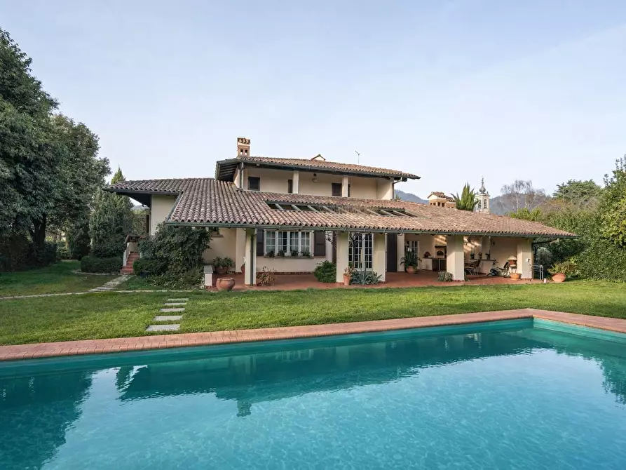 Immagine 4 di Villa in vendita  in PEDRINELLI 10 a Carvico