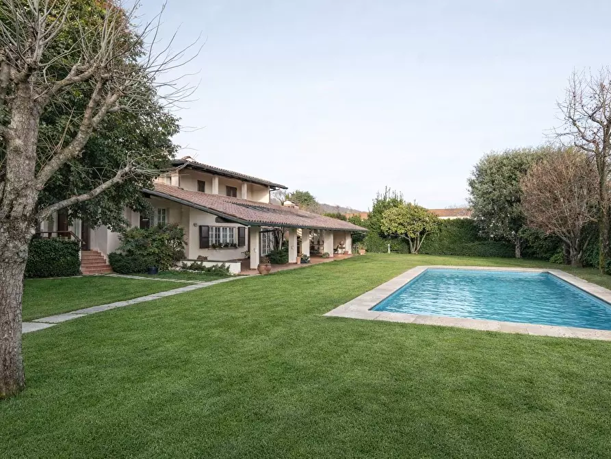 Immagine 5 di Villa in vendita  in PEDRINELLI 10 a Carvico