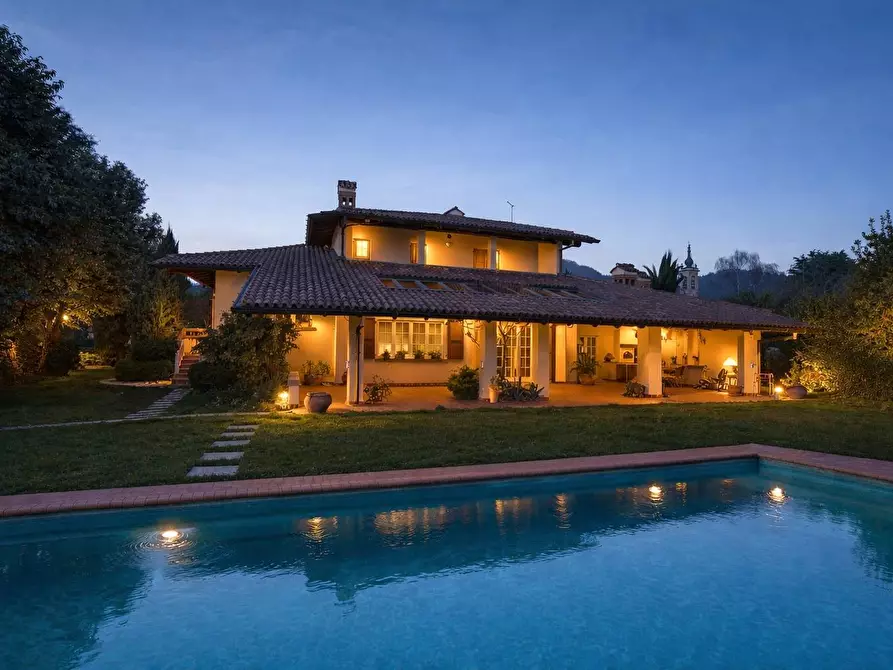 Immagine 6 di Villa in vendita  in PEDRINELLI 10 a Carvico