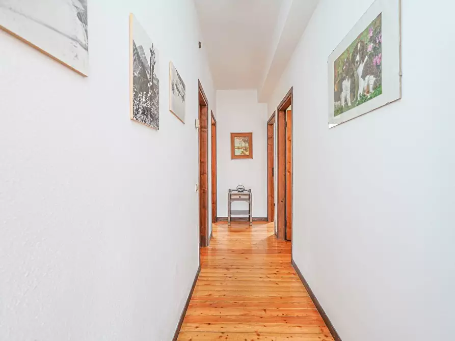 Immagine 14 di Villa in vendita  in via damiano chiesa 57 a Almenno San Bartolomeo